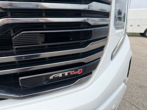 Used 2024 GMC Sierra 1500 AT4 w/ Technology Package AWD/4WD image 15