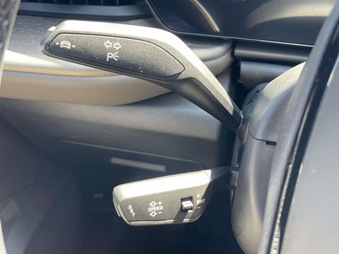 Certified 2025 Audi Q5 Prestige image 23