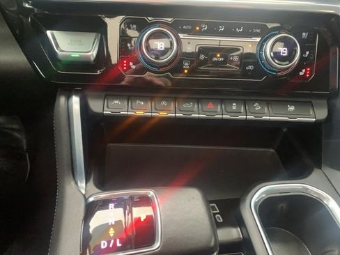 Used 2022 GMC Sierra 1500 Denali image 35