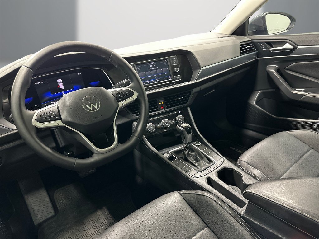 Used 2022 Volkswagen Jetta SE FWD image 13