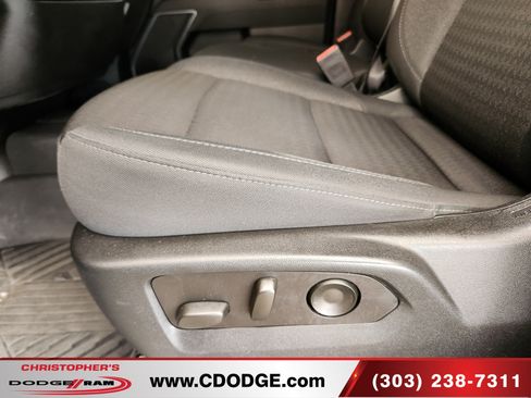 Used 2025 Chevrolet Silverado 2500 LT w/ Convenience Package AWD/4WD image 17