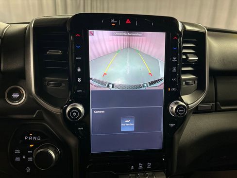 New 2026 RAM 1500 4x4 Crew Cab image 16