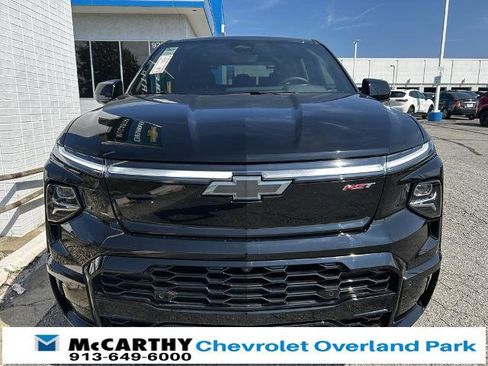 New 2025 Chevrolet Silverado EV RST image 8