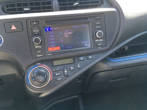 Used 2013 Toyota Prius C Three FWD image 10
