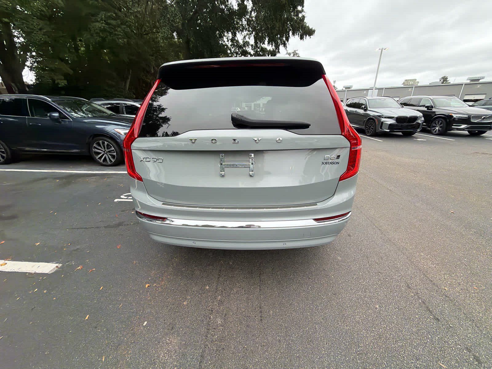 Used 2024 Volvo XC90 B6 Ultimate w/ Lounge Package AWD/4WD image 14