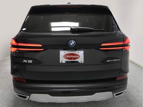 Used 2026 BMW X5 xDrive50e w/ Premium Package AWD/4WD image 4