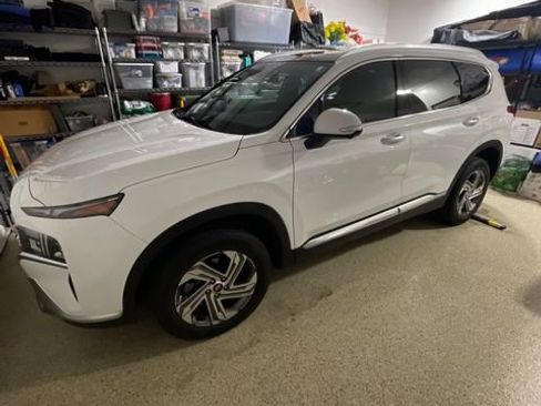 Used 2023 Hyundai Santa Fe SEL w/ Premium Package image 13