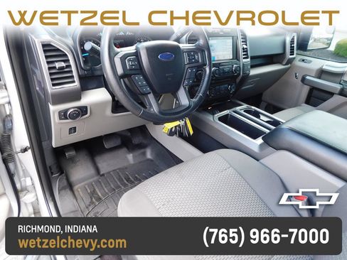 Used 2016 Ford F150 XLT w/ Equipment Group 302A Luxury AWD/4WD image 18