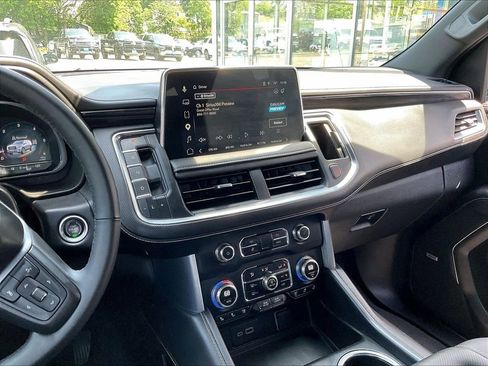 Used 2023 GMC Yukon SLT w/ SLT Premium Package AWD/4WD image 19