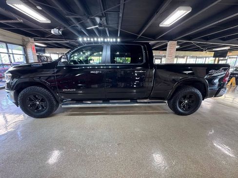 Used 2022 RAM 1500 Laramie AWD/4WD image 4