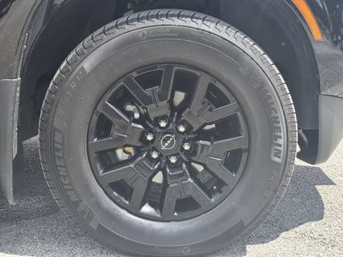 Used 2026 Nissan Frontier SV w/ SV Convenience Package RWD image 11