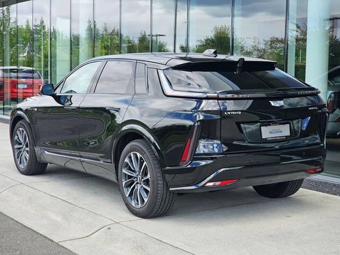 Used 2026 Cadillac Lyriq Sport AWD/4WD image 3