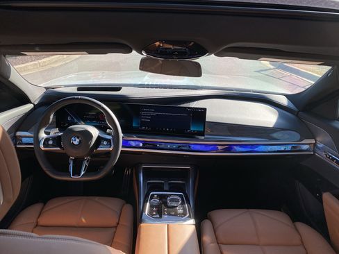 Used 2025 BMW 740i w/ Premium Package image 61