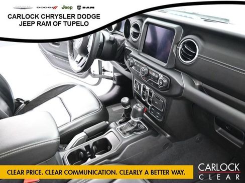 Used 2022 Jeep Wrangler Sahara w/ Cold Weather Group image 39