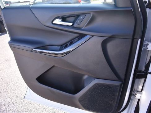 Certified 2025 Chevrolet Equinox LT FWD image 32
