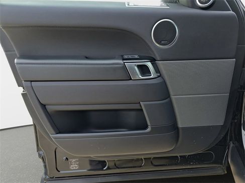 Used 2018 Land Rover Range Rover Sport HSE Dynamic image 30