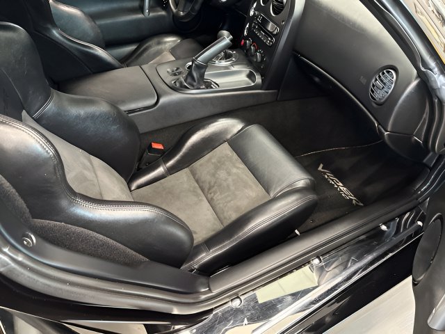 Used 2006 Dodge Viper SRT-10 RWD image 17