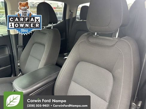 Used 2021 Chevrolet Colorado LT w/ Chrome Appearance Package image 13