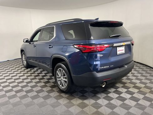 Used 2023 Chevrolet Traverse LT w/ Rear Camera Mirror Package AWD/4WD image 16