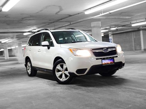 Used 2015 Subaru Forester 2.5i Premium w/ Popular Package #2 image 4