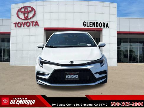 New 2026 Toyota Corolla SE FWD image 3