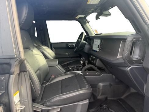 Used 2025 Ford Bronco Big Bend w/ Black Diamond Package AWD/4WD image 15