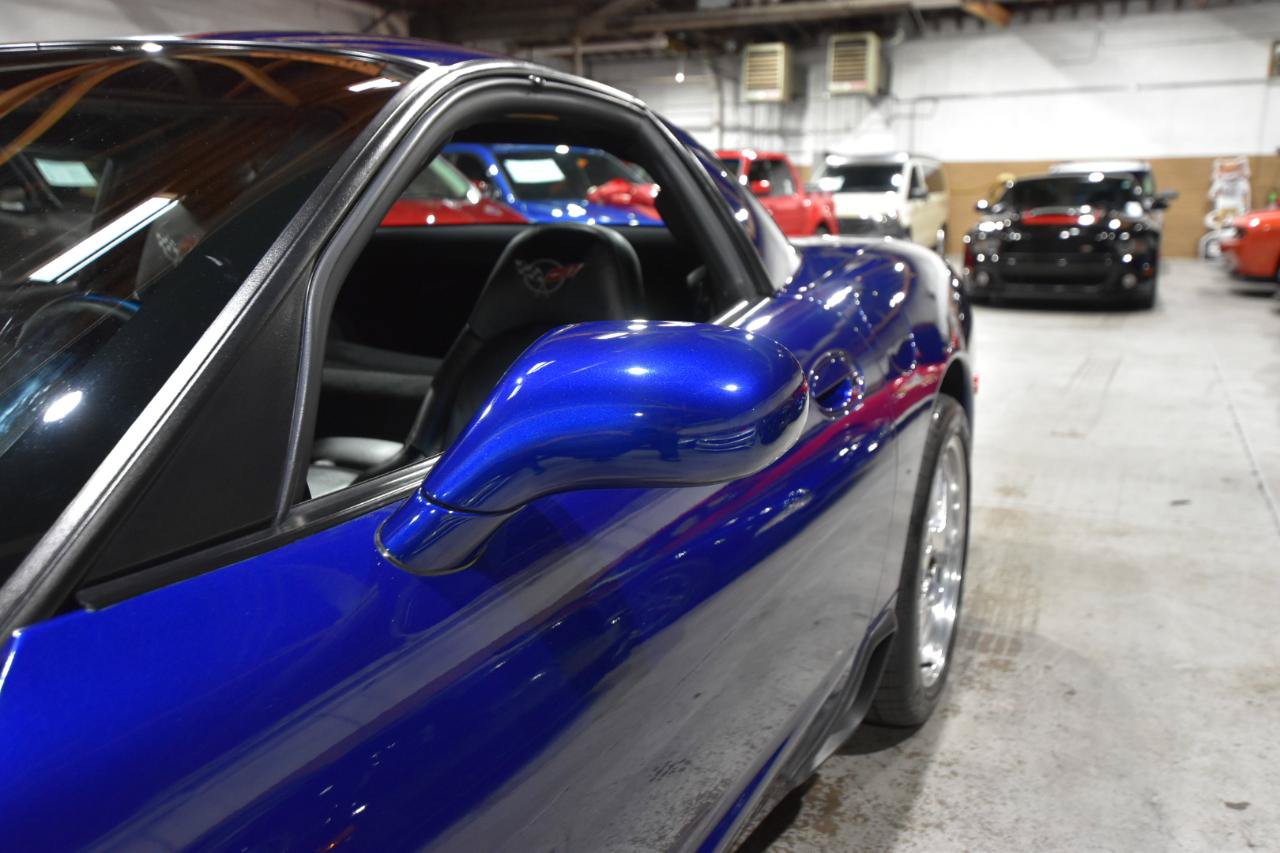 Used 2004 Chevrolet Corvette Z06 w/ Z06 Preferred Equipment Group RWD image 33