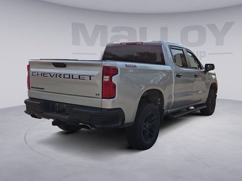 Used 2021 Chevrolet Silverado 1500 LT Trail Boss w/ LPO, Dark Essentials Package AWD/4WD image 5