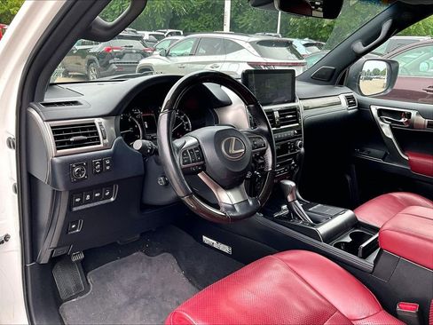 Used 2023 Lexus GX 460 Luxury w/ Sport Design Package AWD/4WD image 8