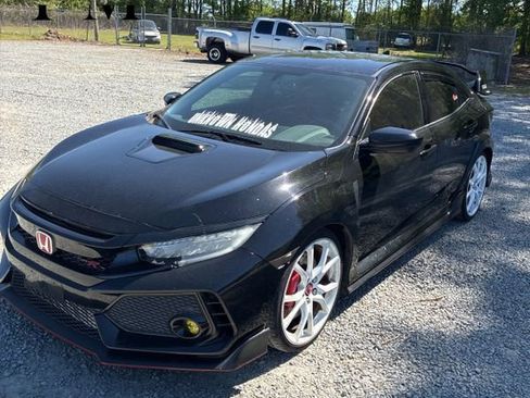 Used 2017 Honda Civic Type R image 1