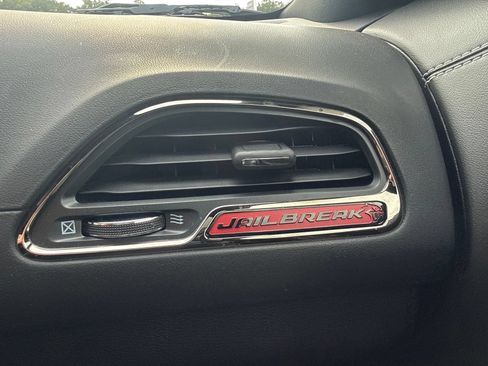 Used 2023 Dodge Challenger SRT Hellcat RWD image 15