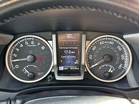 Used 2022 Toyota Tacoma SR5 image 27