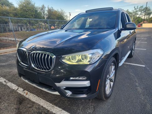 Used 2018 BMW X3 xDrive30i image 3