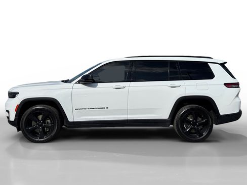Used 2021 Jeep Grand Cherokee L Laredo AWD/4WD image 2