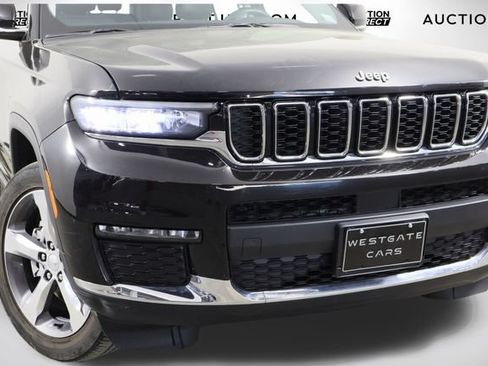 Used 2021 Jeep Grand Cherokee L Limited AWD/4WD image 40