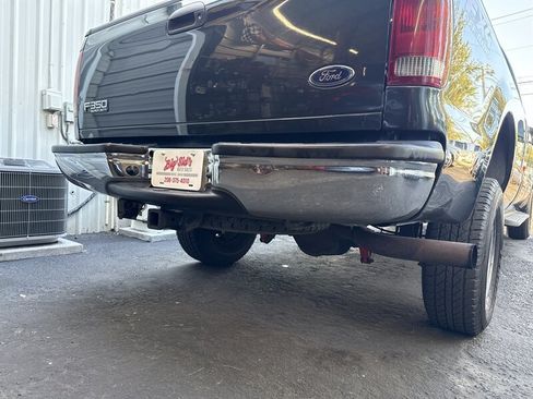 Used 2004 Ford F350 XLT AWD/4WD image 8