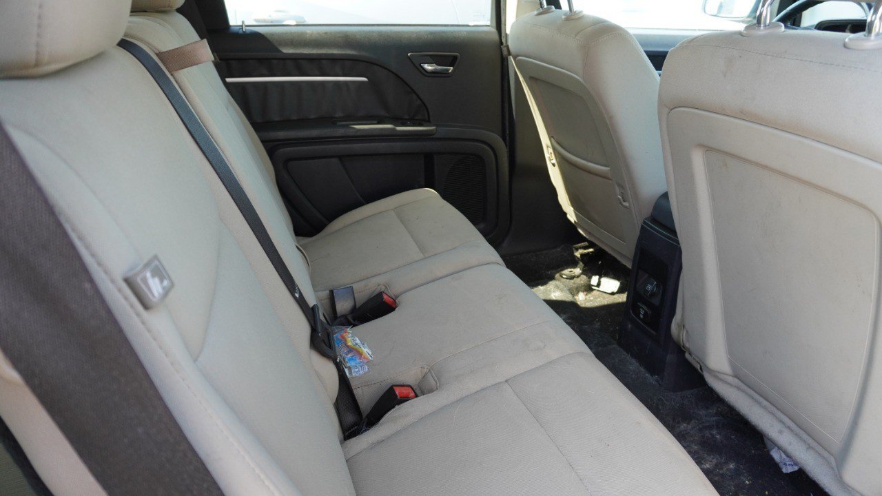Used 2010 Dodge Journey SXT w/ Flexible Seating Group FWD image 12