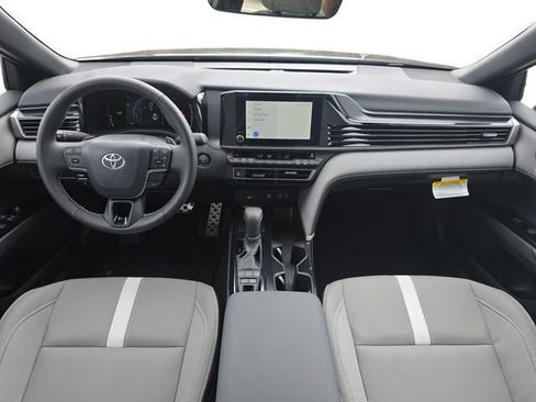 Used 2026 Toyota Camry SE w/ Convenience Package FWD image 10