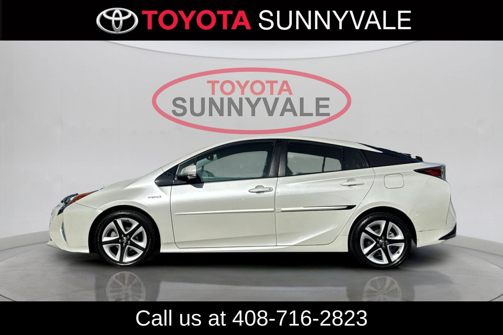 Used 2018 Toyota Prius Four Touring w/ Premium Convenience Package FWD image 7
