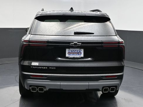 New 2026 Chevrolet Traverse LT w/ Driver Confidence Package AWD/4WD image 6