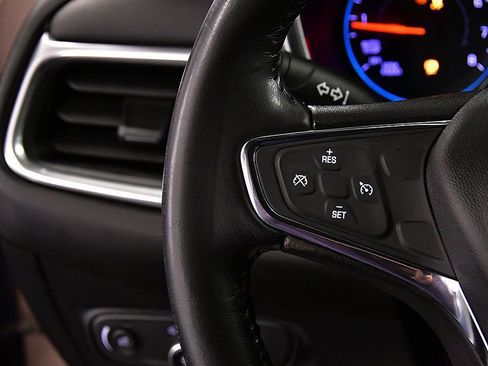 Used 2019 Chevrolet Equinox LT image 19