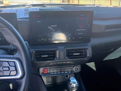 Used 2025 Ford Mustang Coupe image 6