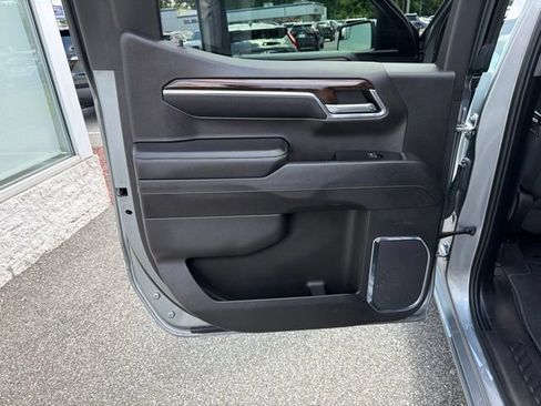 Used 2024 GMC Sierra 1500 SLT AWD/4WD image 14