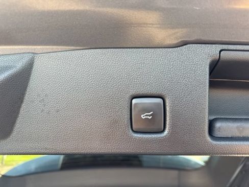 Certified 2024 Ford Escape Active AWD/4WD image 40