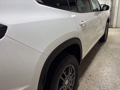 Used 2025 GMC Acadia Elevation AWD/4WD image 10