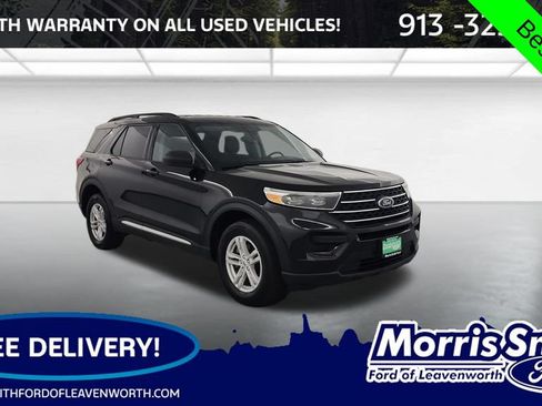 Used 2023 Ford Explorer XLT AWD/4WD image 1