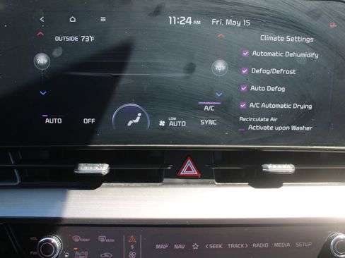 Certified 2024 Kia Sportage EX FWD image 43