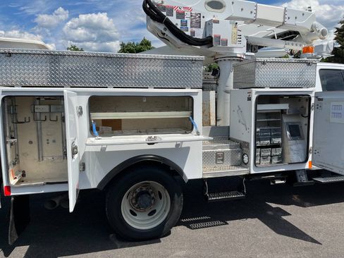Used 2017 Ford F550 4x4 SuperCab Super Duty image 21