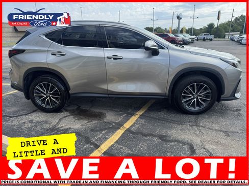 Used 2022 Lexus NX 250 FWD w/ Towing Package (2000 Lbs) image 9