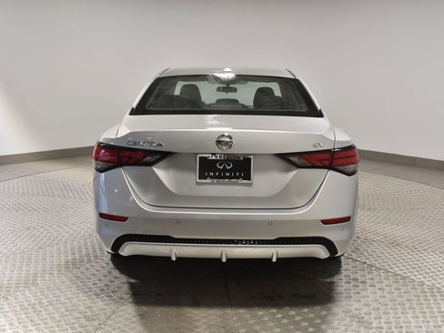 Used 2023 Nissan Sentra SV image 4